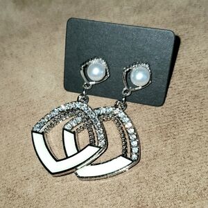 Rhinestone & Enamel Square Dangle Earrings